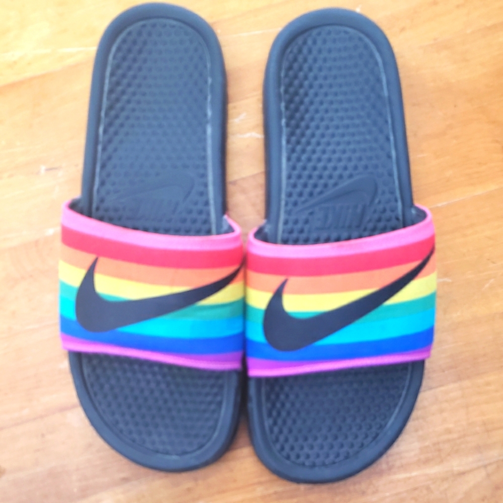 Nike Benassi PRIDE GILBERT BAKER edition RARE! size 11 but fit snug